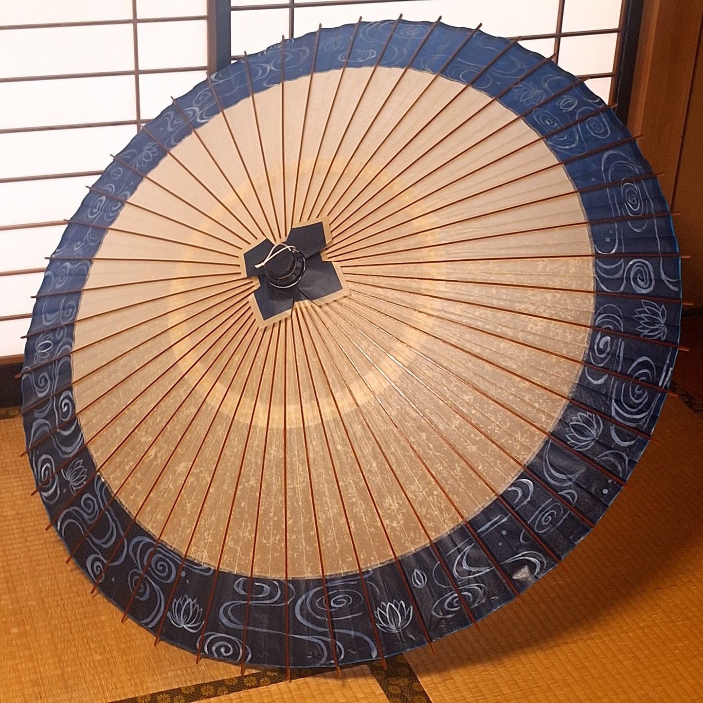 番傘　軒奴睡蓮